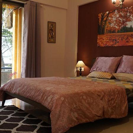 Portofino Treehouse Apartment Lavasa Bagian luar foto