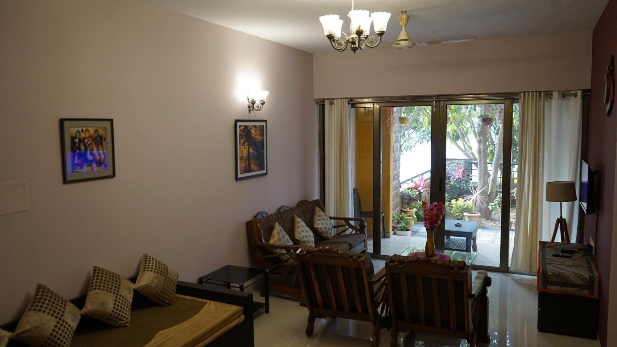 Portofino Treehouse Apartment Lavasa Bagian luar foto