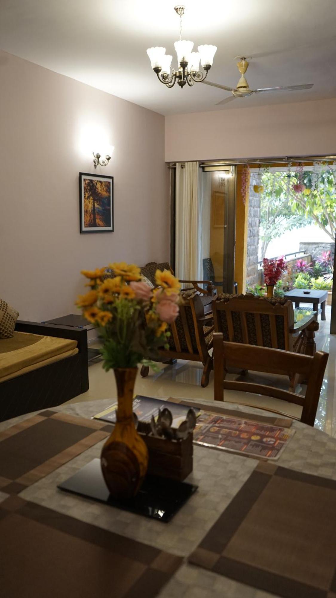 Portofino Treehouse Apartment Lavasa Bagian luar foto